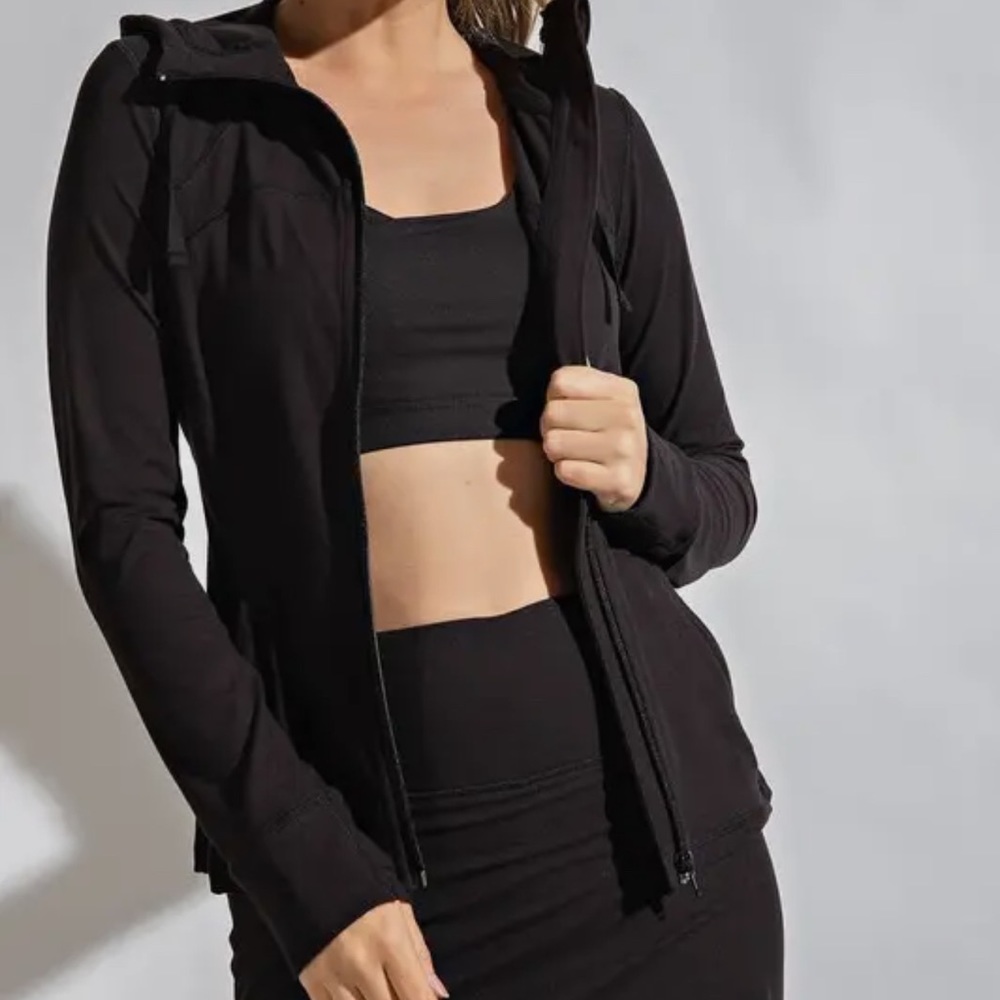 Hooded Define Jacket - Picture 1 of 2
